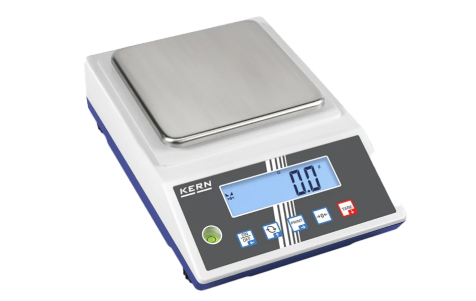 电子精密秤，重达 2 kg，分辨率 0.1 g