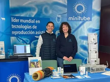  第八届国际种马繁殖研讨会上的Minitube