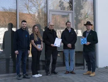  屡获殊荣的鸟类保护：Minitube 创造安全的玻璃表面