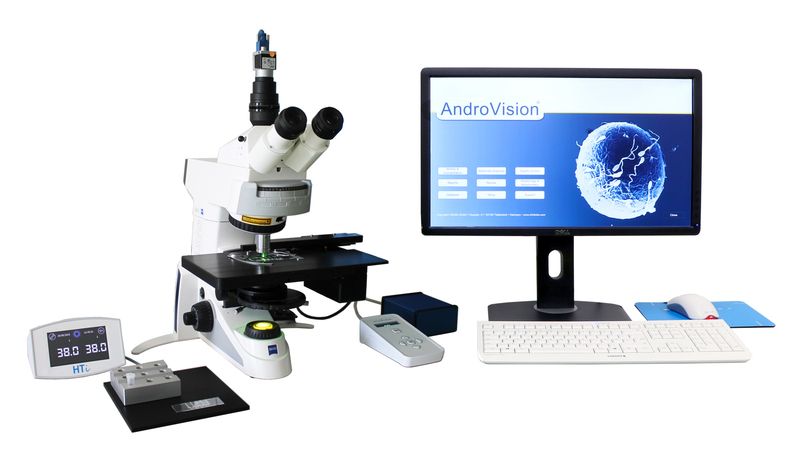 AndroVision®: CASA software with PC and monitor